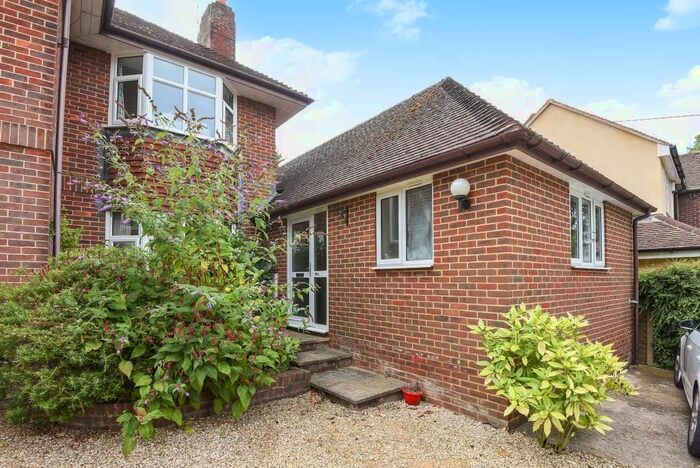 1 Bedroom Flat To Rent In Cumnor Hill, Oxford, OX2