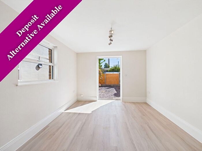 1 Bedroom Flat To Rent In London Road, Gloucester, GL1