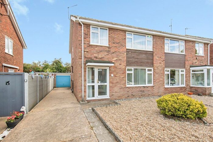 3 Bedroom Semi Detached House For Sale In St. Joseph Road, St Johns, Colchester, CO4