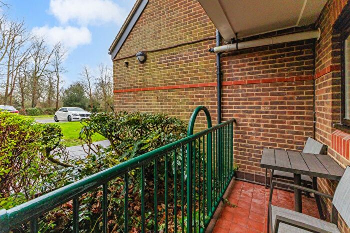 2 Bedroom Flat For Sale In Sheet Street, Windsor, SL4