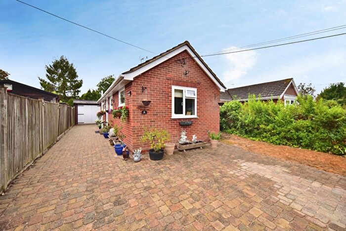 3 Bedroom Bungalow For Sale In Charlesford Avenue, Kingswood, Maidstone, Kent, ME17