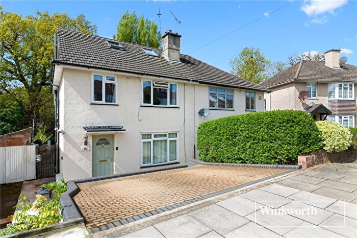 4 Bedroom Semi-Detached House For Sale In Woodcote Avenue, Mill Hill East, London, NW7