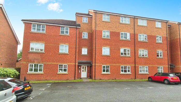 2 Bedroom Flat For Sale In Design Close, Bromsgrove, B60