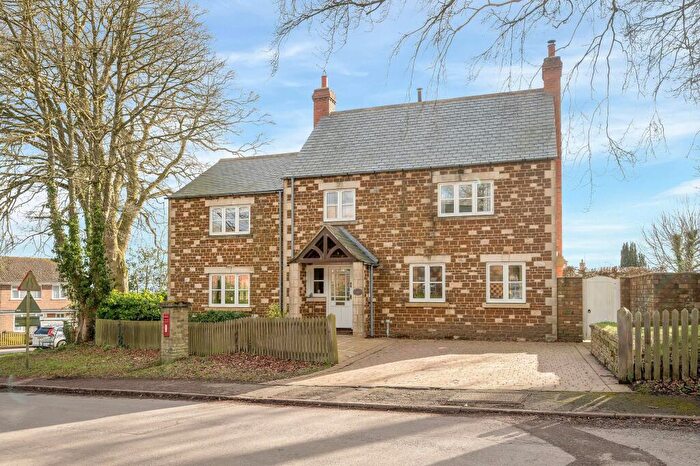 4 Bedroom Cottage For Sale In Main Street, Knossington, LE15
