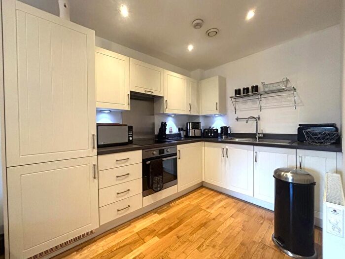 1 Bedroom Flat For Sale In Ringlet Court, Admiral Drive, Stevenage, SG1