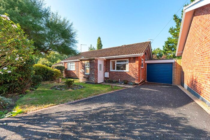 3 Bedroom Detached Bungalow For Sale In Church Close, Chedgrave, NR14