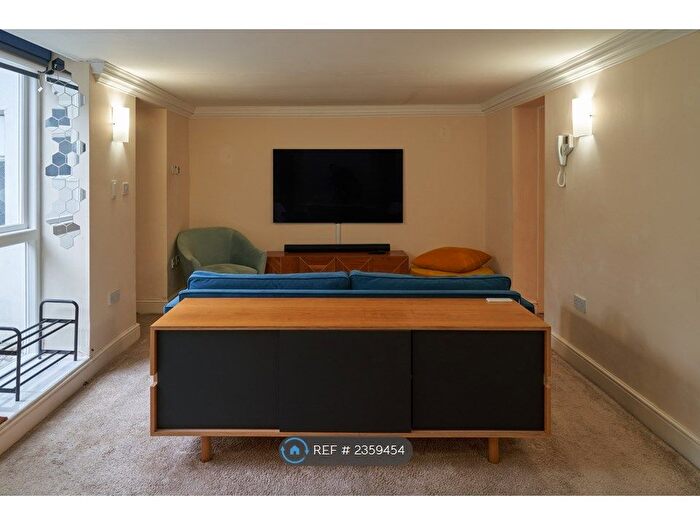 1 Bedroom Flat To Rent In Brockley, London, SE4