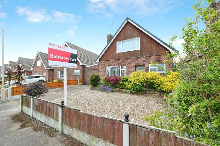 2 Bedroom Bungalow For Sale In Farmcroft Road, Mansfield Woodhouse, Mansfield, Nottinghamshire, NG19
