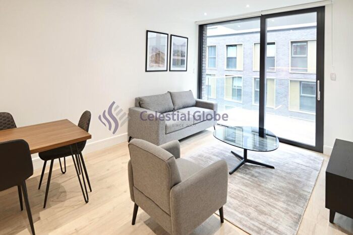 2 Bedroom Flat To Rent In Neroli House, Piazza Walk, London, E1