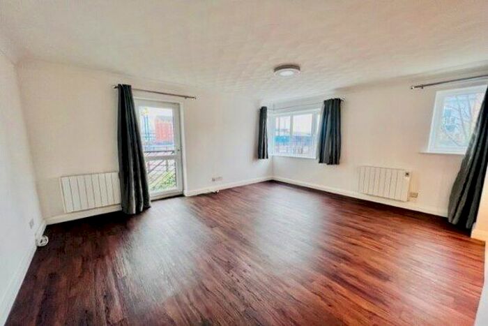 2 Bedroom Flat To Rent In St. Lawrence Quay, Salford, M50