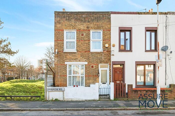 3 Bedroom End Of Terrace House For Sale In Dunmow Road, London, E15