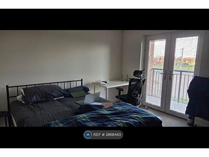 2 Bedroom Flat To Rent In Broughton, Aylesbury, HP22