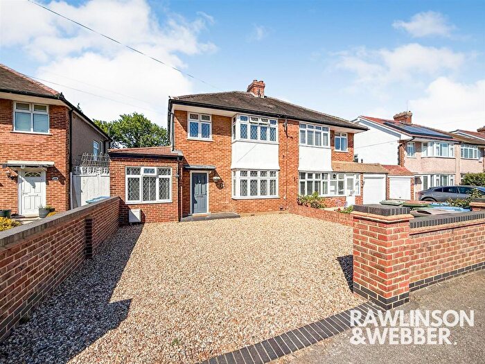 3 Bedroom Semi-detached House For Sale In Molesham Way, West Molesey, KT8