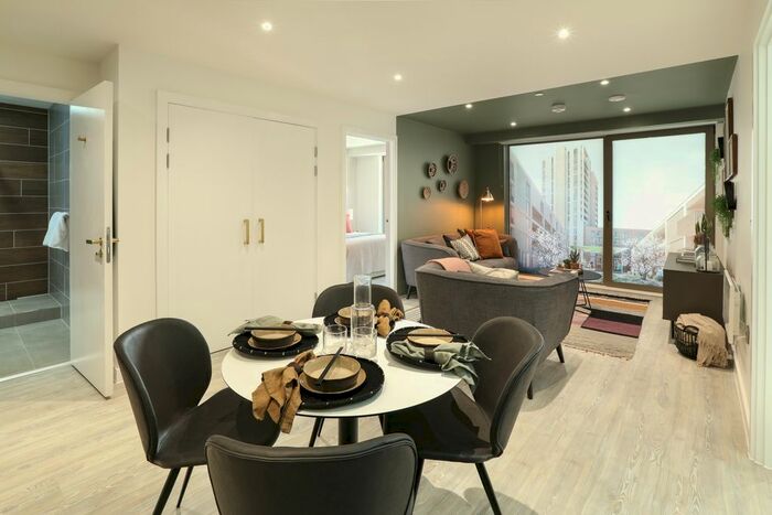 2 Bedroom Flat To Rent In Botanica, Chester Road, Manchester, M15
