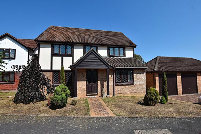 4 Bedroom Detached House For Sale In Caversham Drive, Nailsea, BS48