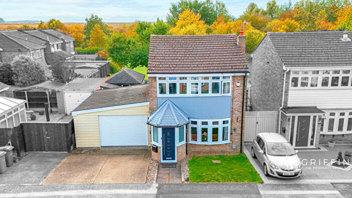 3 Bedroom House For Sale In Trent, East Tilbury, Tilbury, RM18