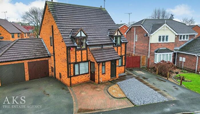 2 Bedroom Semi-Detached House For Sale In Eaton Close, Hatton, DE65