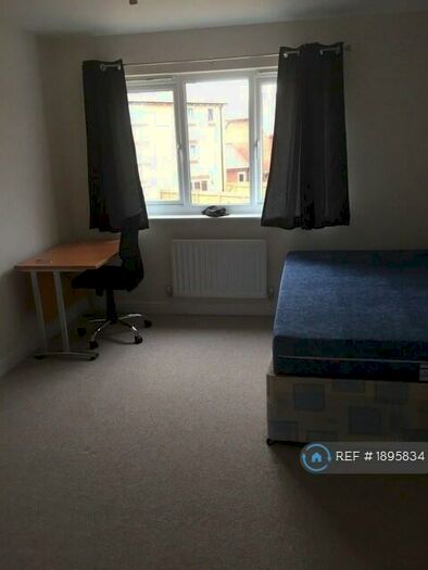 6 Bedroom Terraced House To Rent In Great Clover Leaze, Bristol, BS16