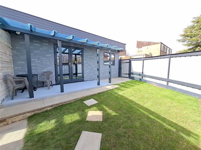 1 Bedroom House To Rent In Watling Close, Hemel Hempstead, HP2