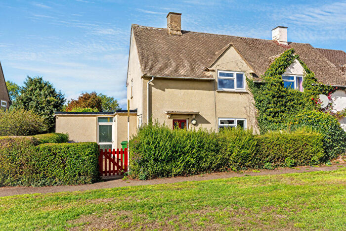 2 Bedroom Detached House For Sale In Myers Close, Charlton, Banbury, OX17
