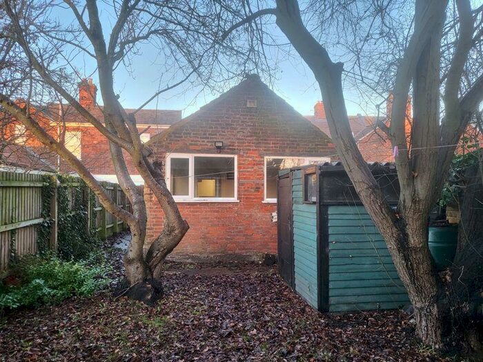 2 Bedroom Bungalow To Rent In Southgate Street, Kings Lynn, PE30