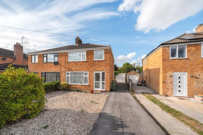 3 Bedroom Semi-Detached House To Rent In Palmers, Wantage, OX12