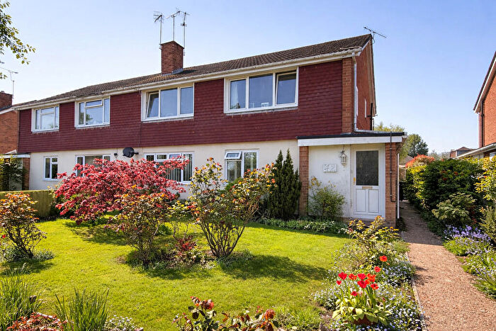 2 Bedroom Maisonette To Rent In Malwood Road, Hythe, Southampton, SO45