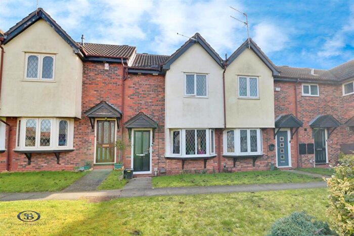 2 Bedroom Mews For Sale In Swettenham Close, Alsager, ST7