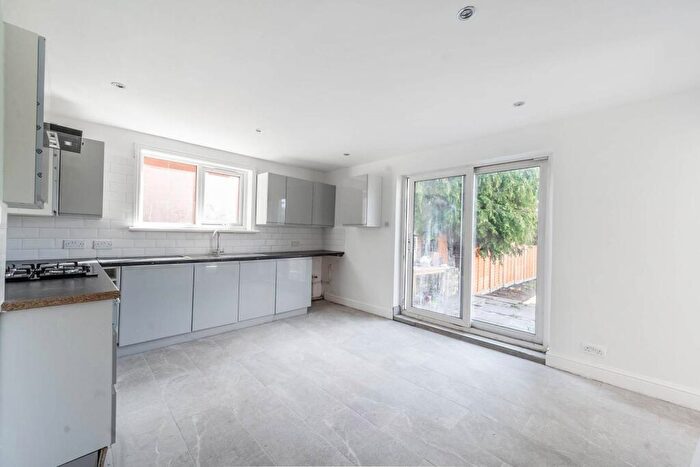 4 Bedroom End Of Terrace House To Rent In Blenheim Road, Harrow, HA2