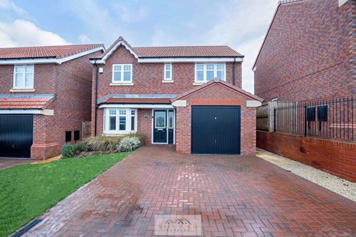 4 Bedroom Detached House For Sale In Cottongrass Gardens, Throapham, Sheffield, S25