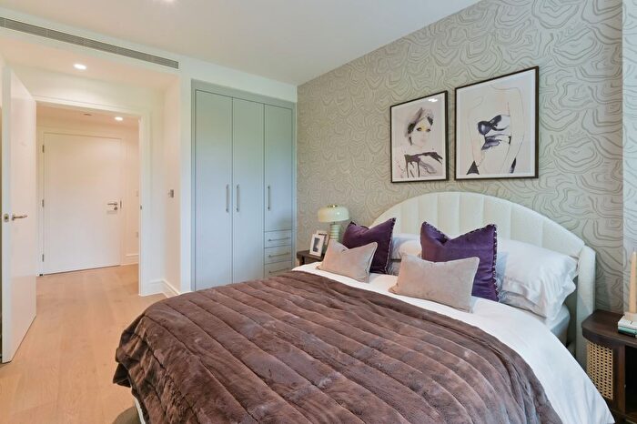 1 Bedroom Flat For Sale In Chiswick High Road, London, W4