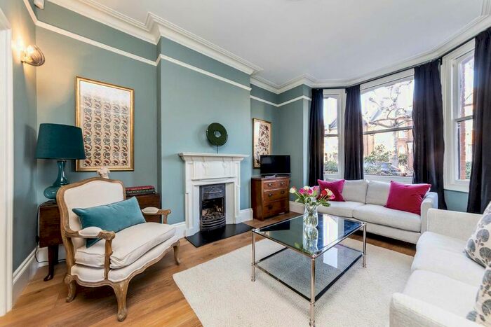 3 Bedroom Terraced House To Rent In Oxford Gardens, London, W10