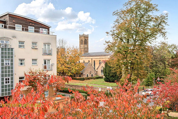 2 Bedroom Apartment For Sale In Sydenham Road, Croydon, CR0