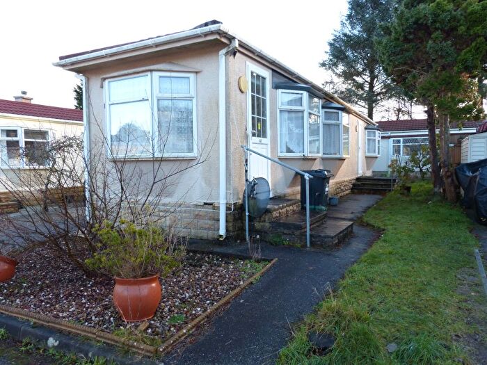 2 Bedroom Park Home For Sale In Station Road, Bugle, PL26