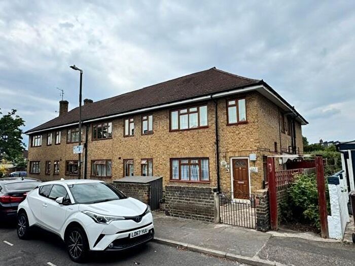 Property To Rent In Edenvale Close, Mitcham, CR4