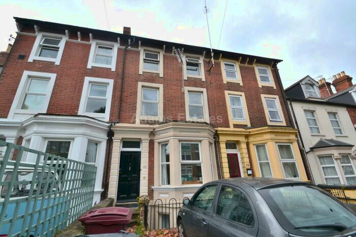 7 Bedroom Terraced House To Rent In Hamilton Road, Reading, RG1