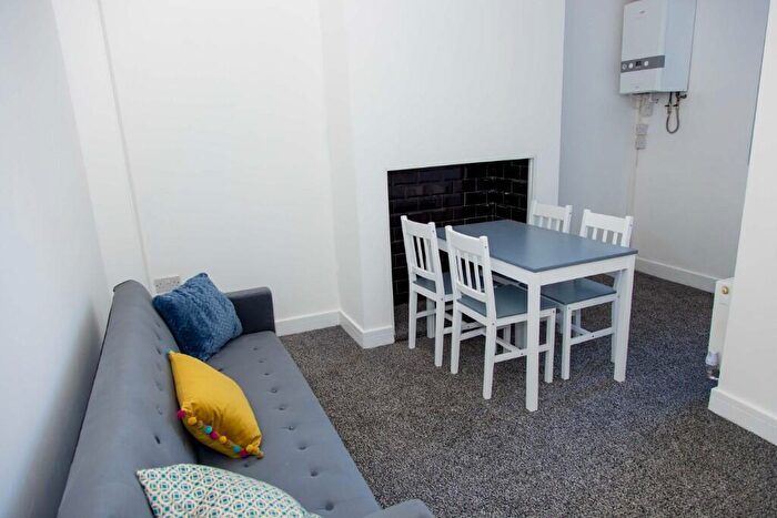 5 Bedroom House Of Multiple Occupation To Rent In Harrison Street, Barrow-In-Furness, Cumbria, LA14