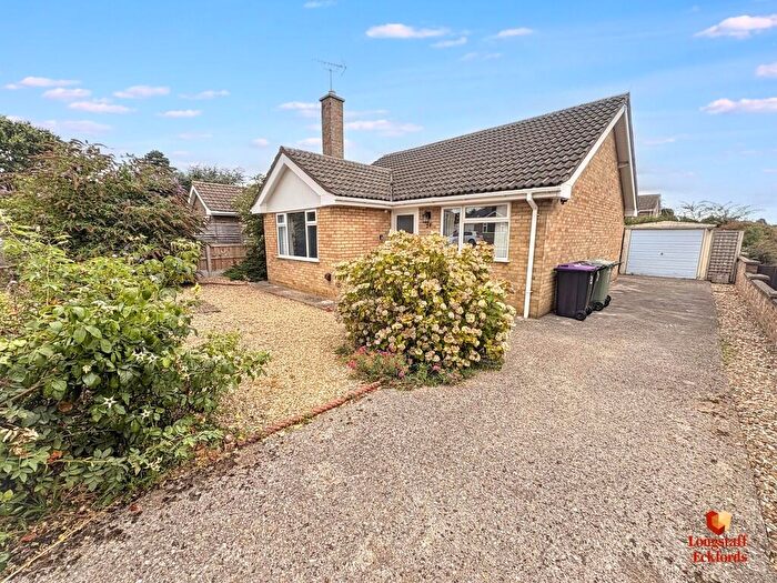 2 Bedroom Detached Bungalow For Sale In Cecil Close, Bourne, PE10