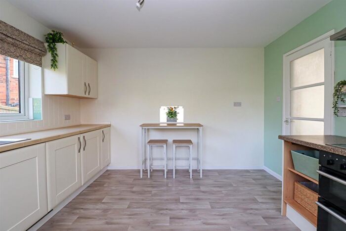 2 Bedroom Detached Bungalow For Sale In Church Vale Road, Bexhill-On-Sea, TN40