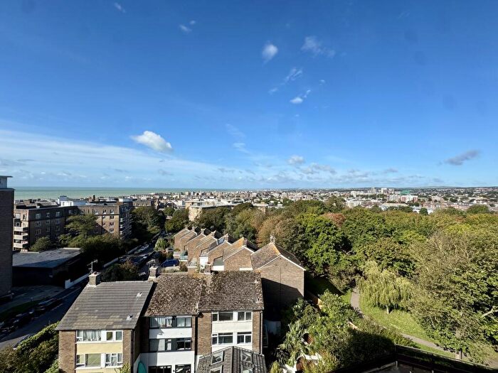 2 Bedroom Apartment To Rent In Furze Hill House, Brighton, BN3