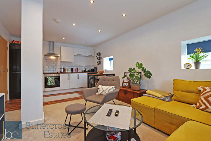 2 Bedroom Flat For Sale In Maltings View, George Street, Newark, NG24