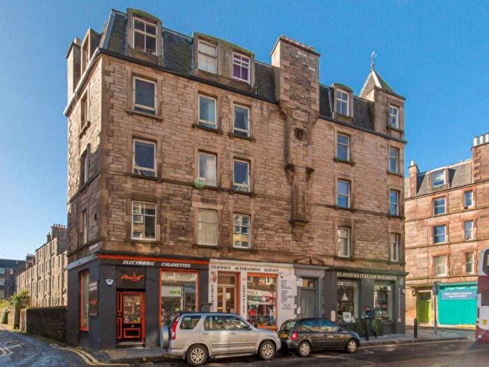 2 Bedroom Flat To Rent In Raeburn Place, Stockbridge, Edinburgh, EH4