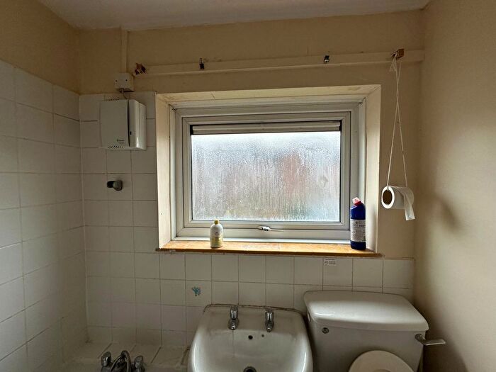 1 Bedroom Flat To Rent In Townsley Close, Luton, Bedfordshire, LU1