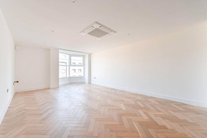 1 Bedroom Flat For Sale In Oak House, Bethnal Green, London, E2