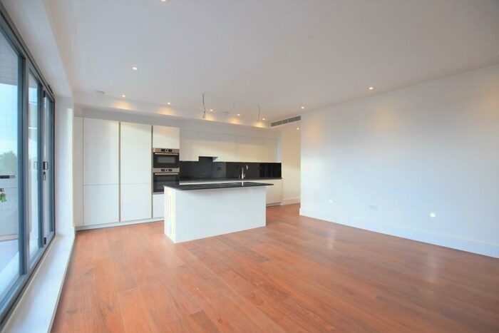 3 Bedroom Apartment To Rent In Impact House, High Road, IG7