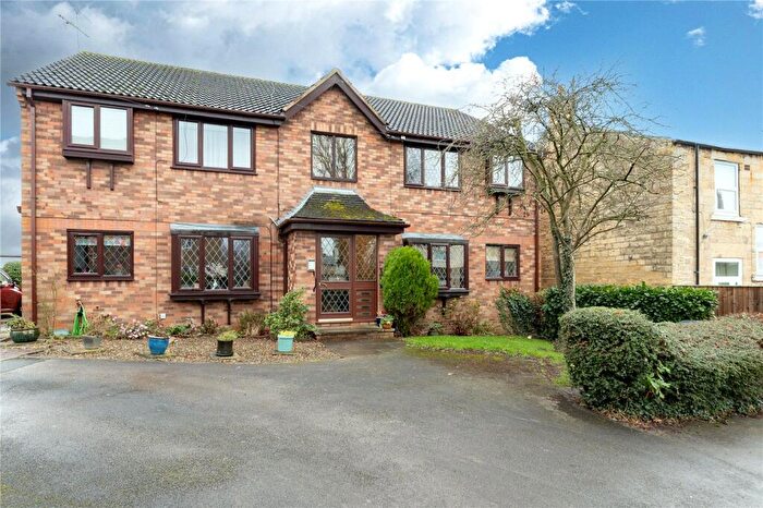 2 Bedroom Apartment For Sale In The Moorlands, Wetherby, West Yorkshire, LS22