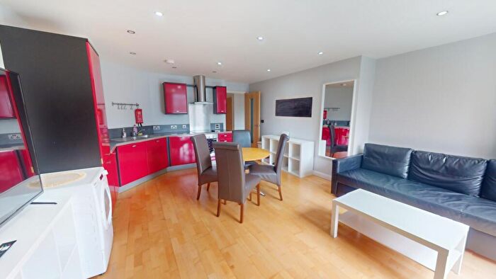 2 Bedroom Terraced House To Rent In Flat Living Quarter, St. Mary's Gate, NG1