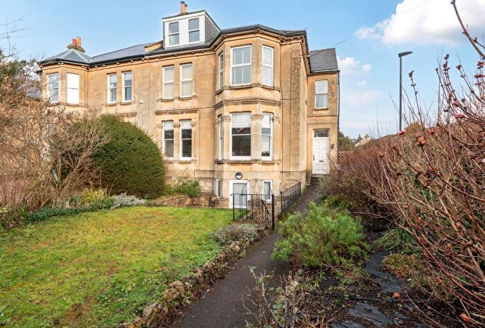 2 Bedroom Apartment To Rent In Newbridge Hill, Newbridge, Bath, BA1
