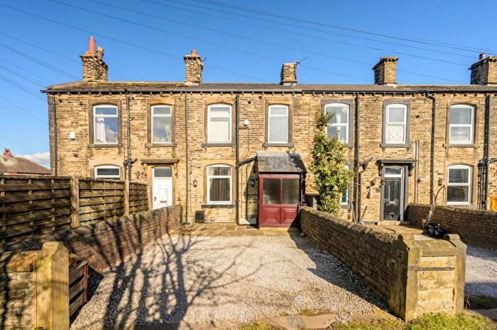 2 Bedroom Terraced House For Sale In Whitehall Road, Drighlington, BD11