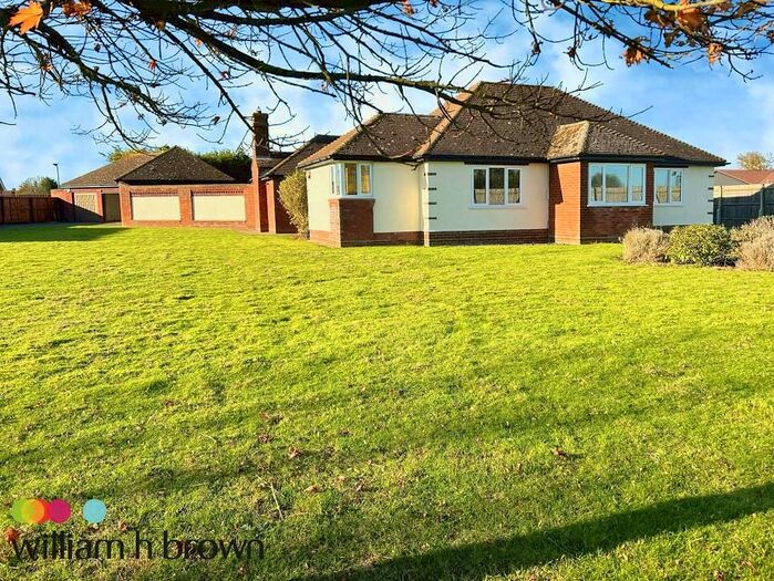 4 Bedroom Bungalow To Rent In Great Tey Road, Little Tey, Colchester, CO6